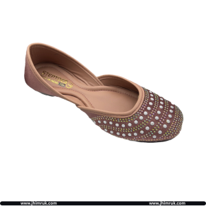 Kohlapuri jutti for women